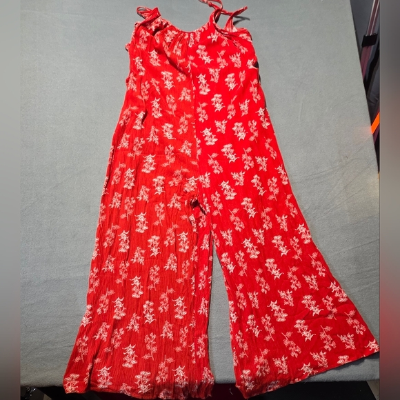 Davi & Dani 1XL EUC Floral Redish Orange Jumpsuit PTP 26 Inseam 24 - Picture 2 of 6